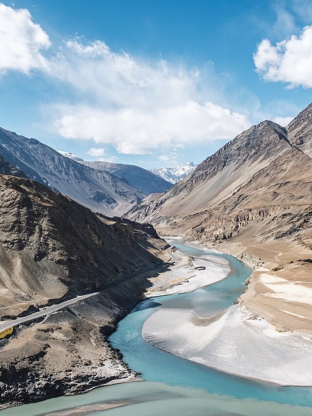 glacier, india, lake-7456226.jpg
